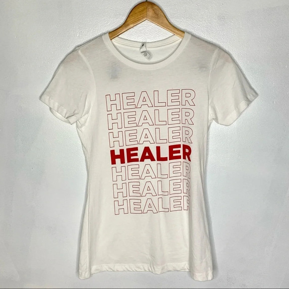 Tops - Mystic Monday Healer T shirt Medium